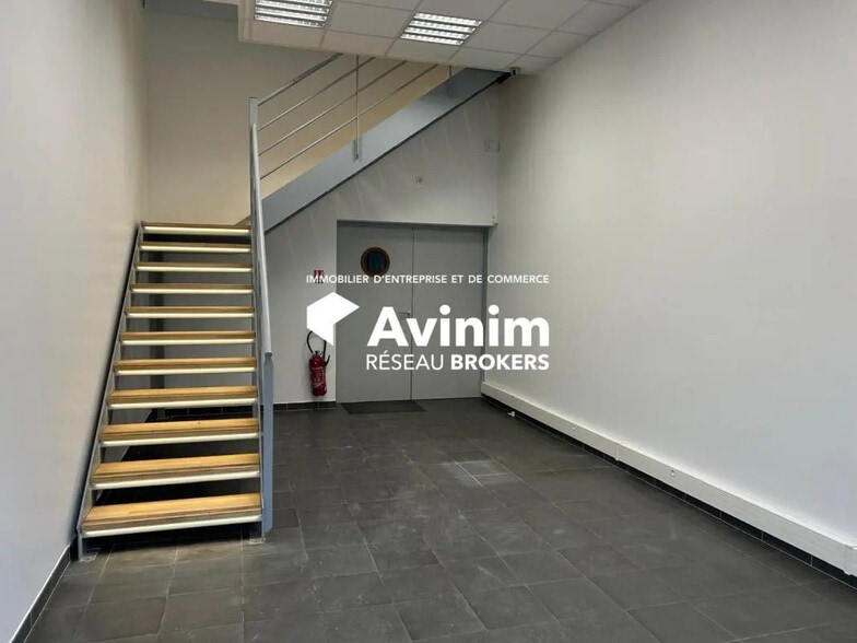 Industrial in Le Pin for lease - Interior Photo - Image 3 of 10