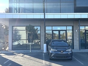 5320 Admiral Girouard St NW, Edmonton, AB for lease Interior Photo- Image 1 of 26