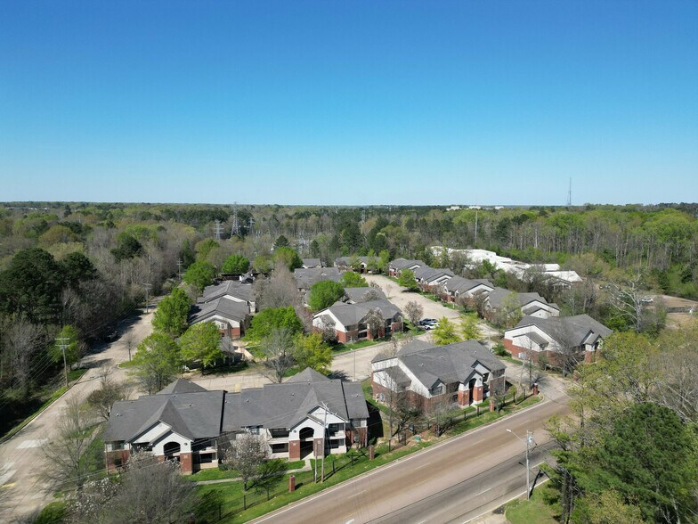 1636 Raymond Rd, Jackson, MS for sale - Building Photo - Image 3 of 10
