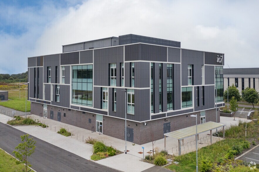 Keele University Science and Innovation Park, Keele for lease - Building Photo - Image 2 of 16