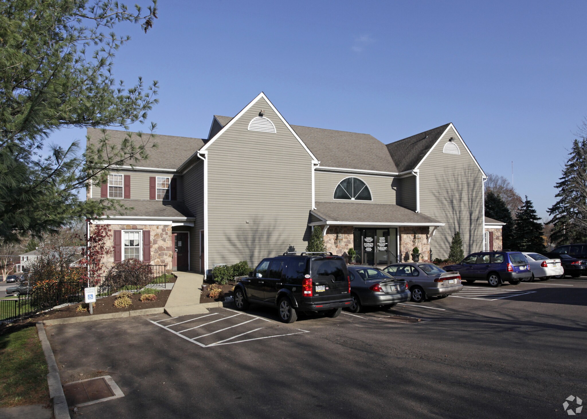 1098 Washington Crossing Rd, Washington Crossing, PA for lease Primary Photo- Image 1 of 15