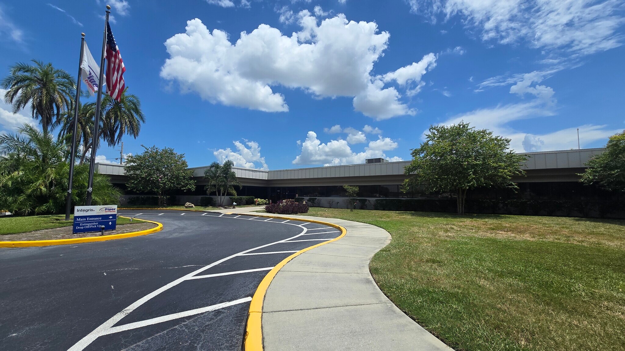 13075 US Highway 19 N, Clearwater, FL for lease Building Photo- Image 1 of 9