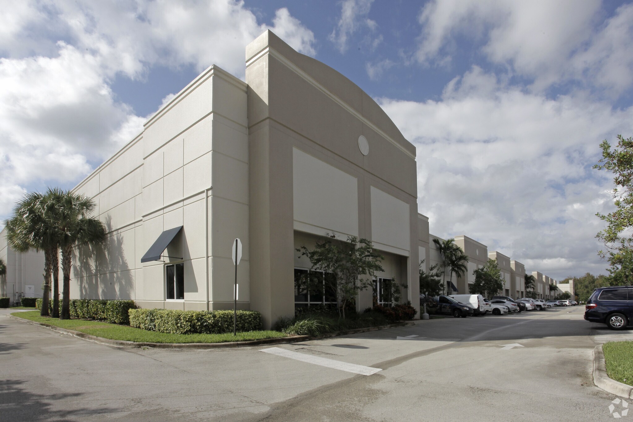 2450 W Sample Rd, Pompano Beach, FL 33073 Sample Commons