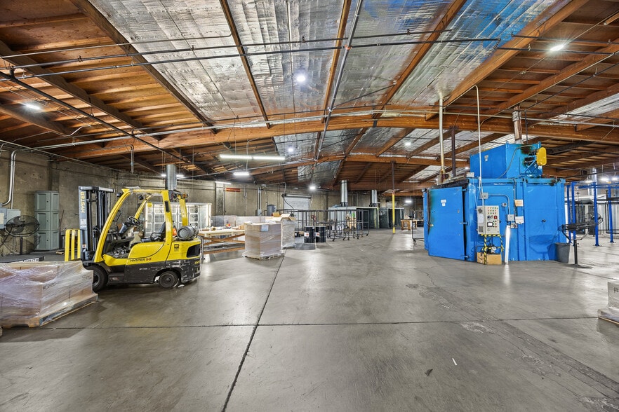 4677 Worth St, Los Angeles, CA for lease - Building Photo - Image 2 of 7