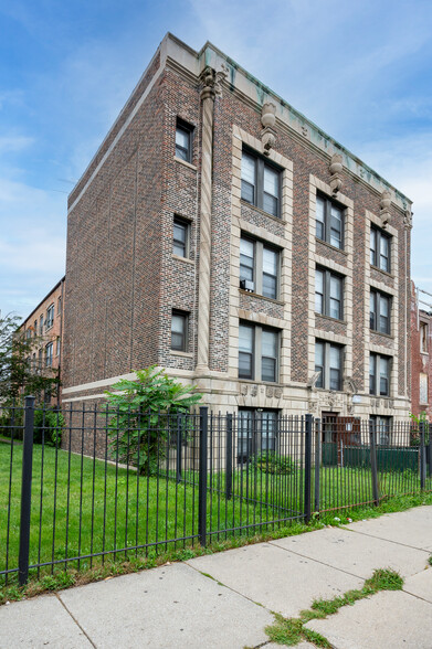 156-158 N Central Ave, Chicago, IL for sale - Building Photo - Image 3 of 15