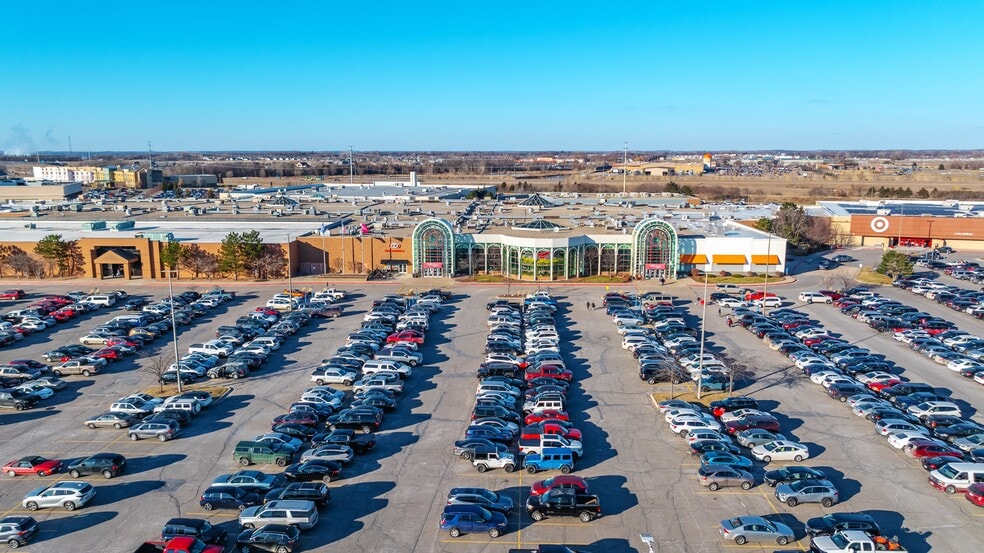 1850 Adams St, Mankato, MN for lease - Building Photo - Image 1 of 5