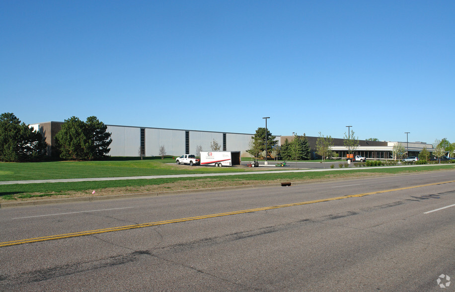 2001 W 94th St, Bloomington, MN for lease - Building Photo - Image 3 of 8