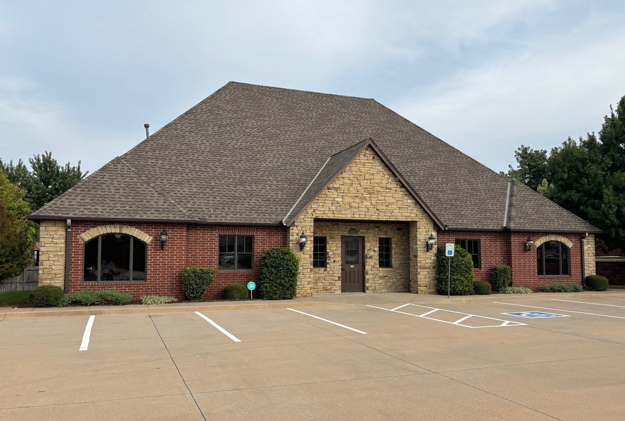 12308 Hidden Forest Blvd, Oklahoma City, OK for sale Building Photo- Image 1 of 10