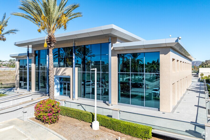 200 N Via Cortez, Anaheim, CA for sale - Primary Photo - Image 1 of 1