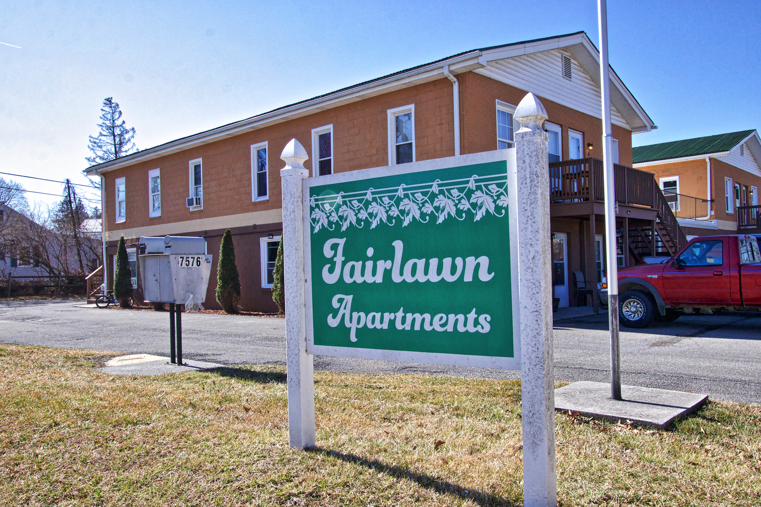 7576 Old Peppers Ferry Loop, Fairlawn, VA for sale Primary Photo- Image 1 of 19