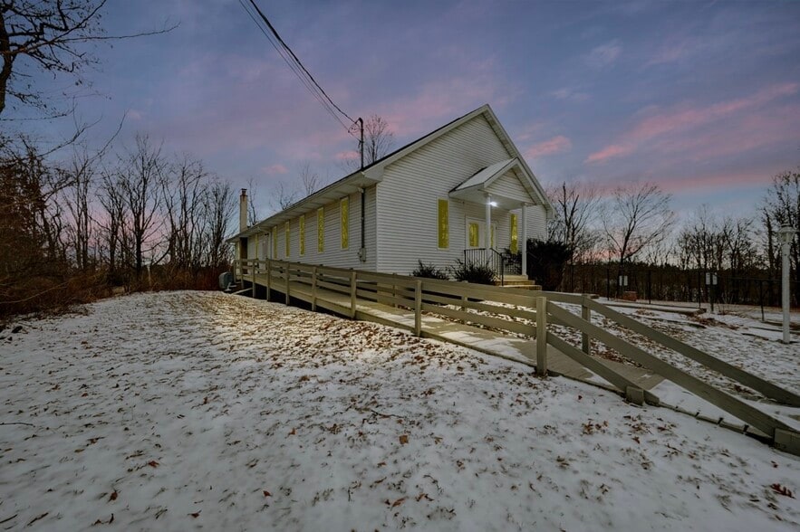 15924 PA-407 Sr, Fleetville, PA for lease - Building Photo - Image 3 of 11