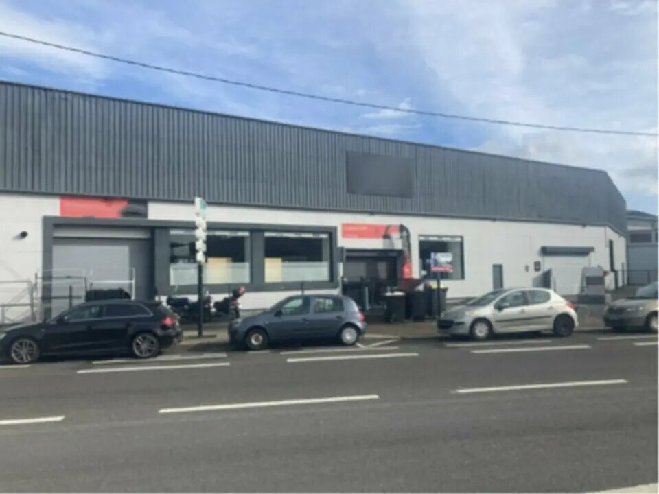 Flex in Le Havre for lease Building Photo- Image 1 of 2