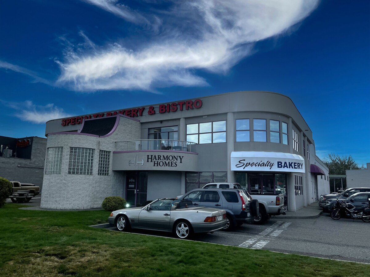 833 Finns Rd, Kelowna, BC V1X 5B8