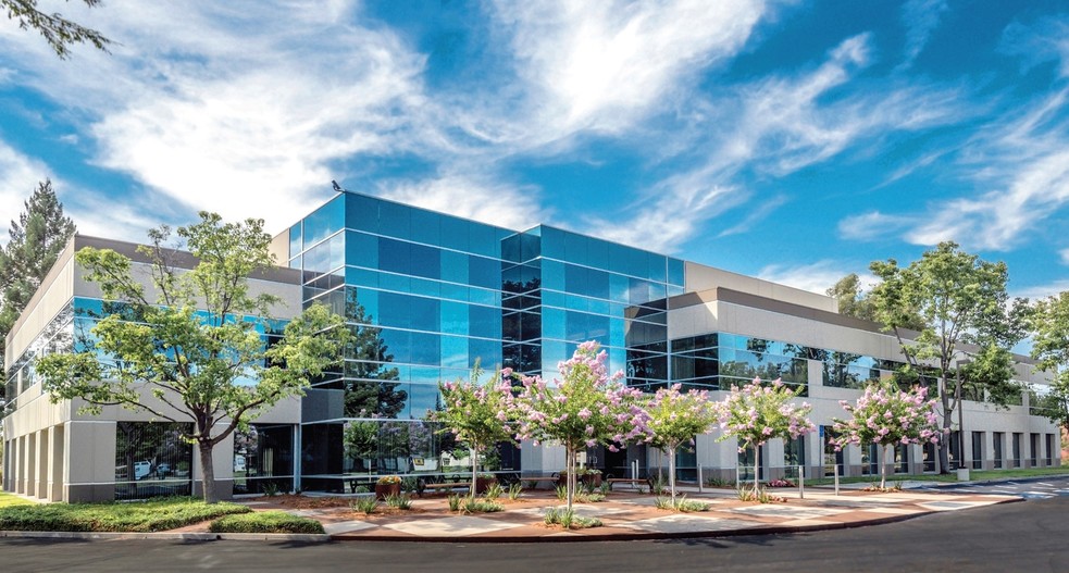 11171 Sun Center Dr, Rancho Cordova, CA for lease - Building Photo - Image 1 of 14