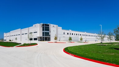 22867 IH-35, Schertz, TX for lease Building Photo- Image 2 of 3