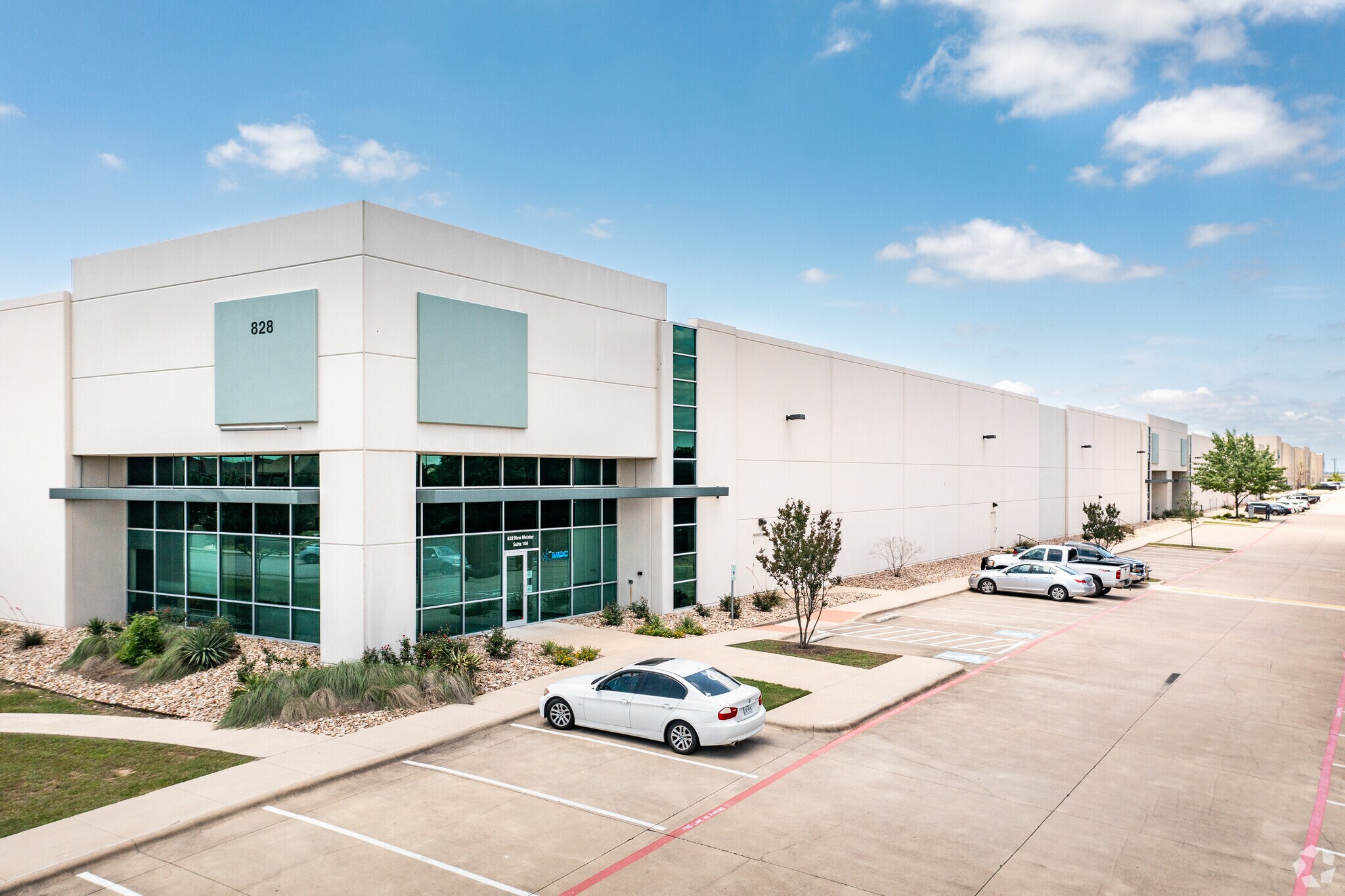 828 New Meister Ln, Pflugerville, TX for sale Primary Photo- Image 1 of 1