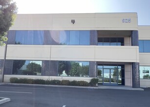 927-933 Canada Ct, Rowland Heights, CA for lease Building Photo- Image 2 of 3