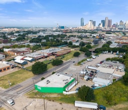 2438 S Cesar Chavez Blvd, Dallas, TX - AERIAL  map view