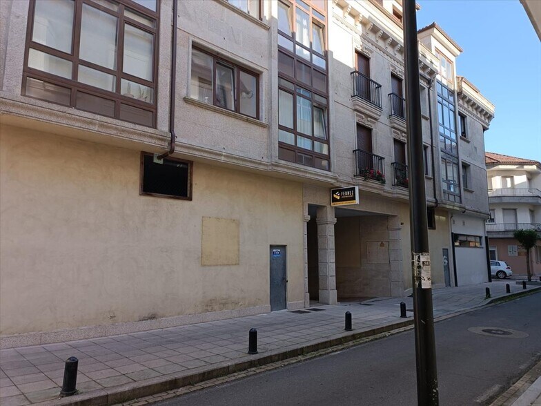 Retail in Cambados for sale - Building Photo - Image 3 of 11