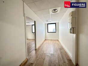 190 Rue Marcelle Isoard, Aix-en-Provence for lease Building Photo- Image 2 of 2