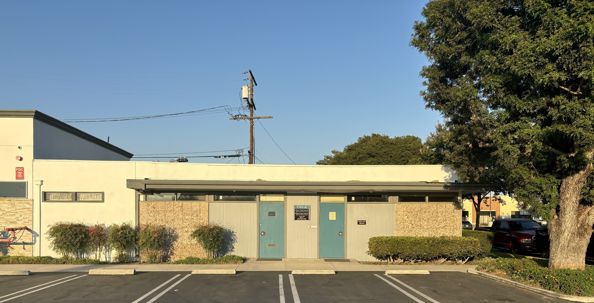 1741 W Romneya Dr, Anaheim, CA for lease Building Photo- Image 1 of 15