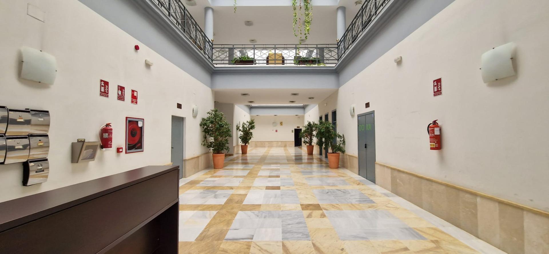 Office in Mairena del Aljarafe, Sevilla for sale Building Photo- Image 1 of 13