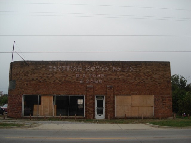 901 N Victor St, Christopher, IL for sale Building Photo- Image 1 of 1