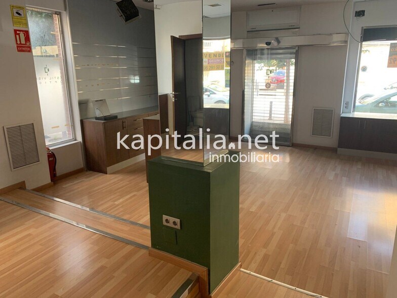 Retail in València, Valencia for sale - Building Photo - Image 1 of 7