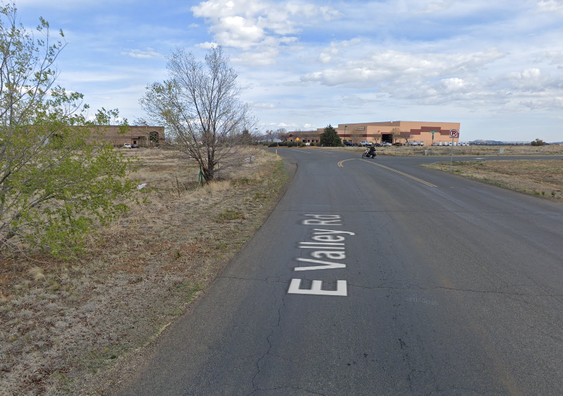 9974 Valley, Prescott Valley, AZ for sale - Primary Photo - Image 1 of 4