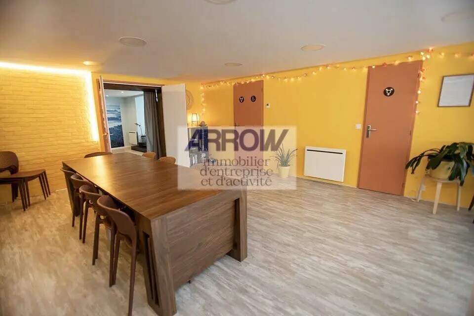  in Rezé for sale Building Photo- Image 1 of 1