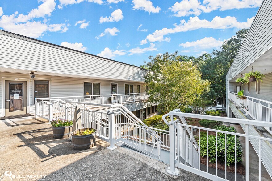 6667 Vernon Woods Dr, Atlanta, GA for sale - Building Photo - Image 1 of 1