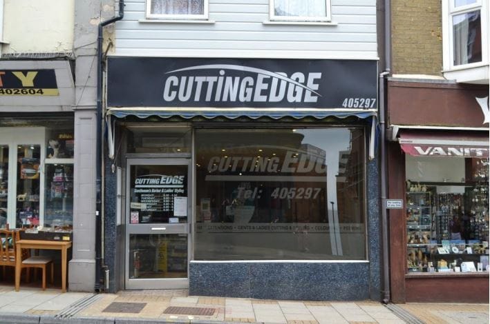 25 High St, Sandown for sale Primary Photo- Image 1 of 1