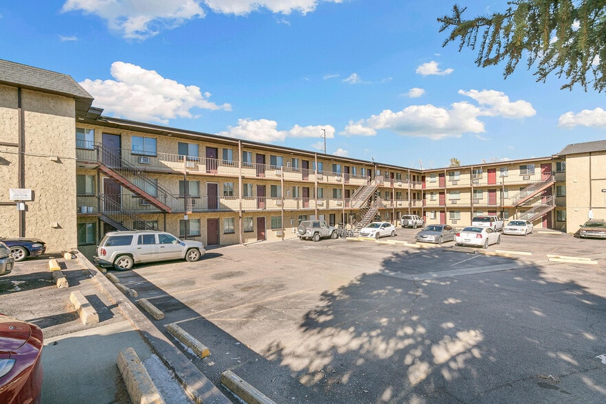 5228 S Fox St, Littleton, CO for sale - Building Photo - Image 2 of 35