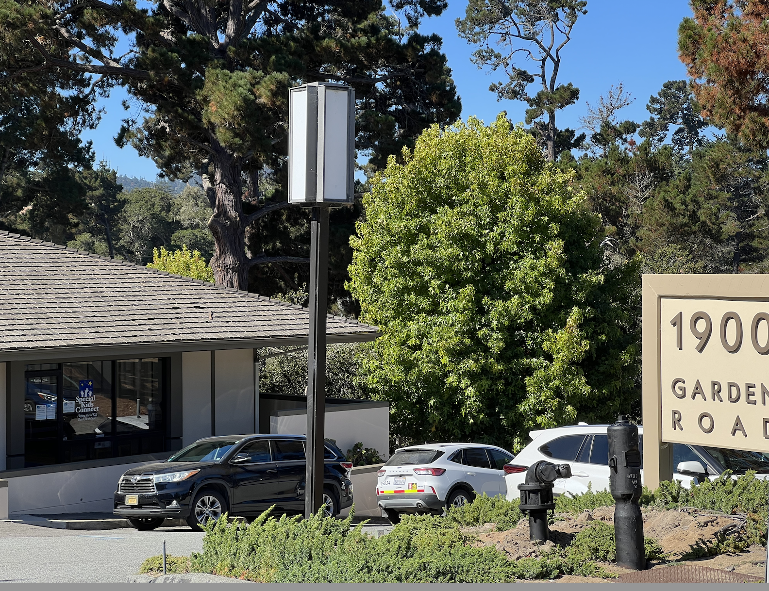 1900 Garden Rd, Monterey, CA for lease Building Photo- Image 1 of 7