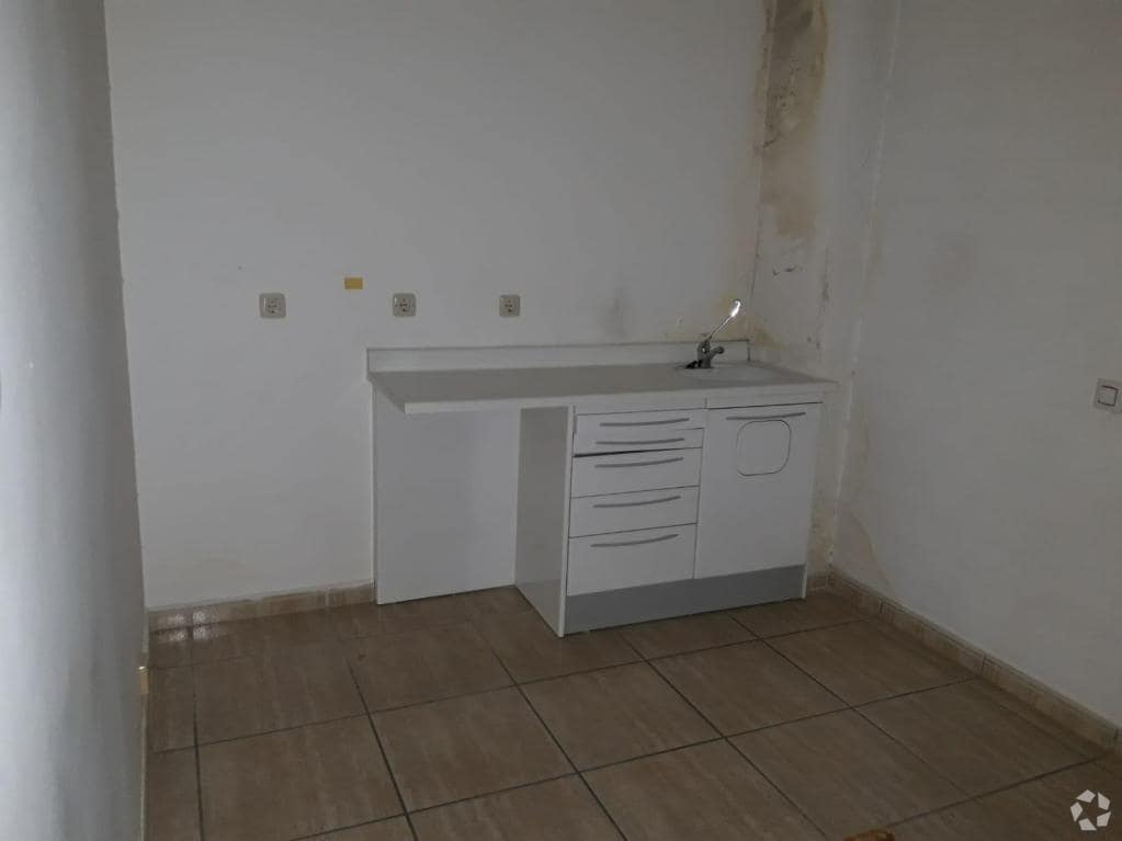 Madrid, MAD 28033 -  -  - Interior Photo - Image 1 of 8