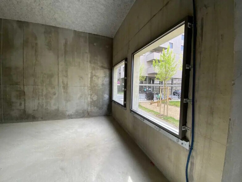 Retail in Bordeaux for lease - Interior Photo - Image 3 of 12