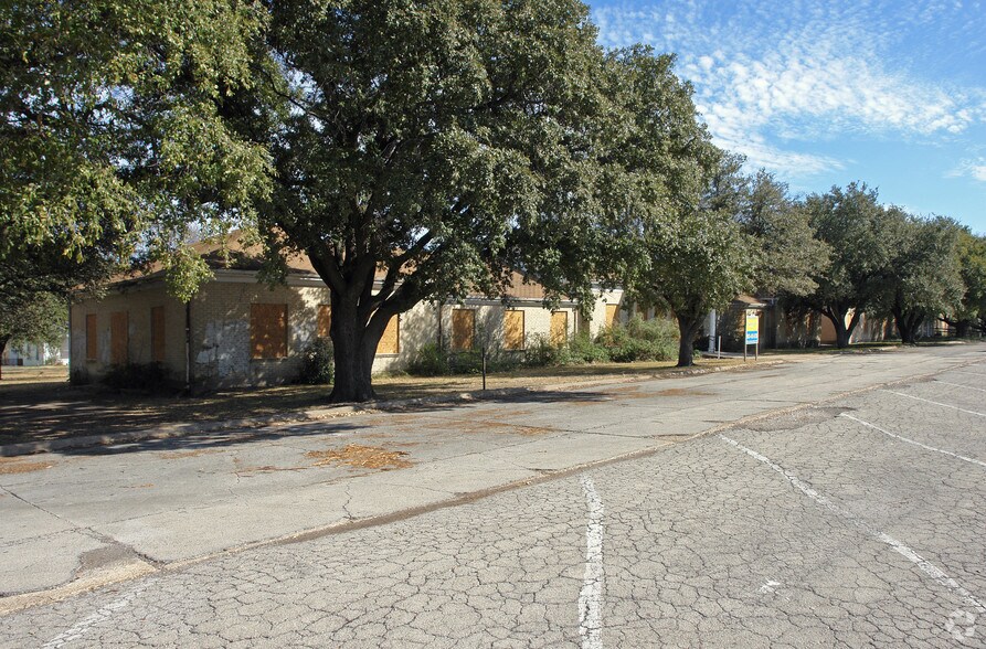 3724 Oneal St, Greenville, TX 75401