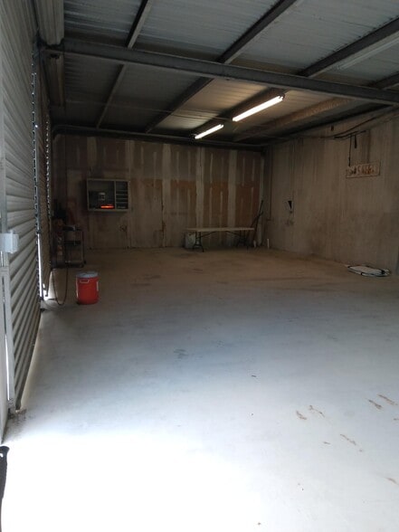 13603 Topper Cir, San Antonio, TX for lease - Interior Photo - Image 2 of 11