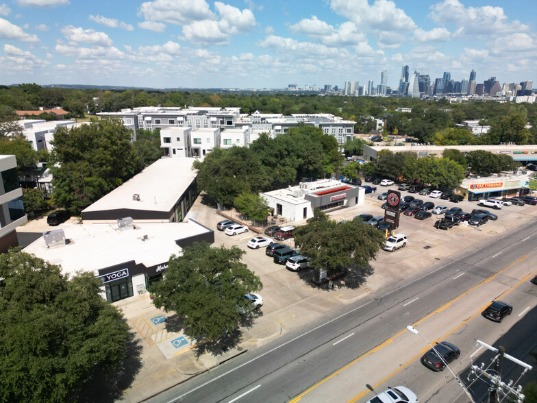 2324 S Lamar Blvd, Austin, TX for lease - Building Photo - Image 3 of 18