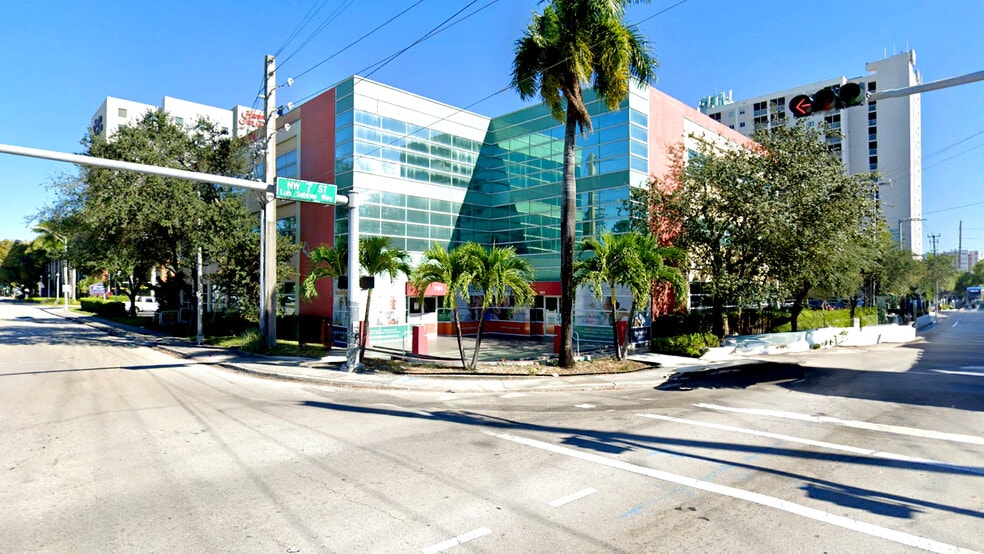 701-707 NW 57th Ave, Miami, FL for lease - Building Photo - Image 1 of 17