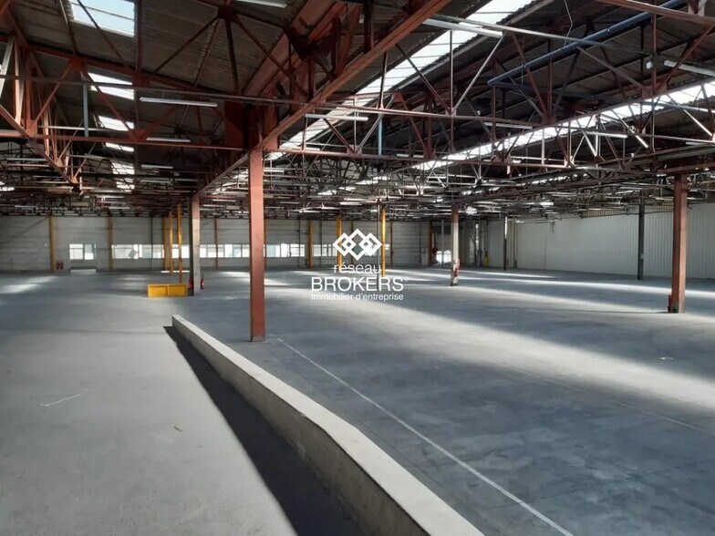 Industrial in Montmélian for lease - Interior Photo - Image 2 of 4