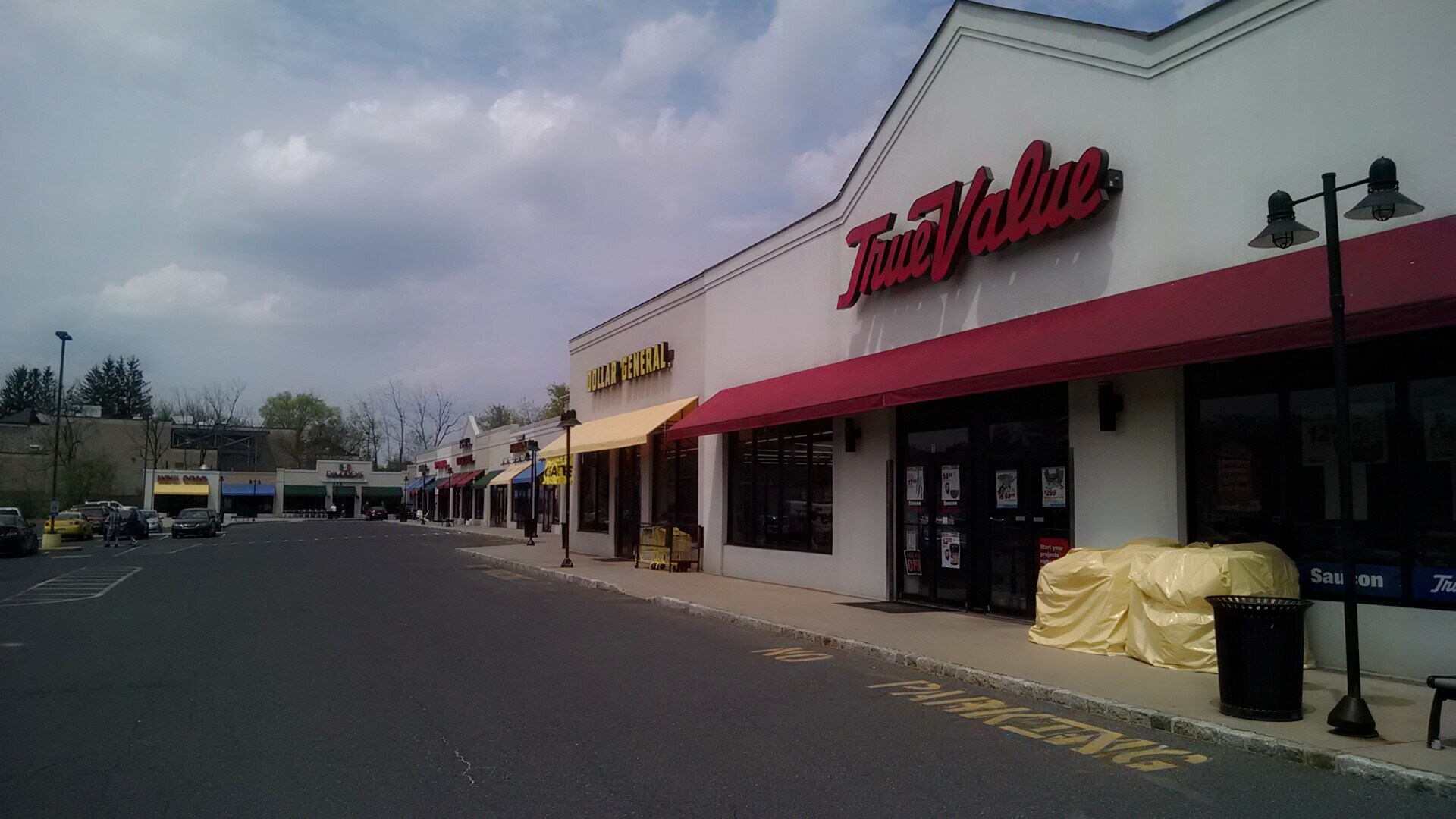 25 Main St, Hellertown, PA 18055 The Shoppes at Hellertown