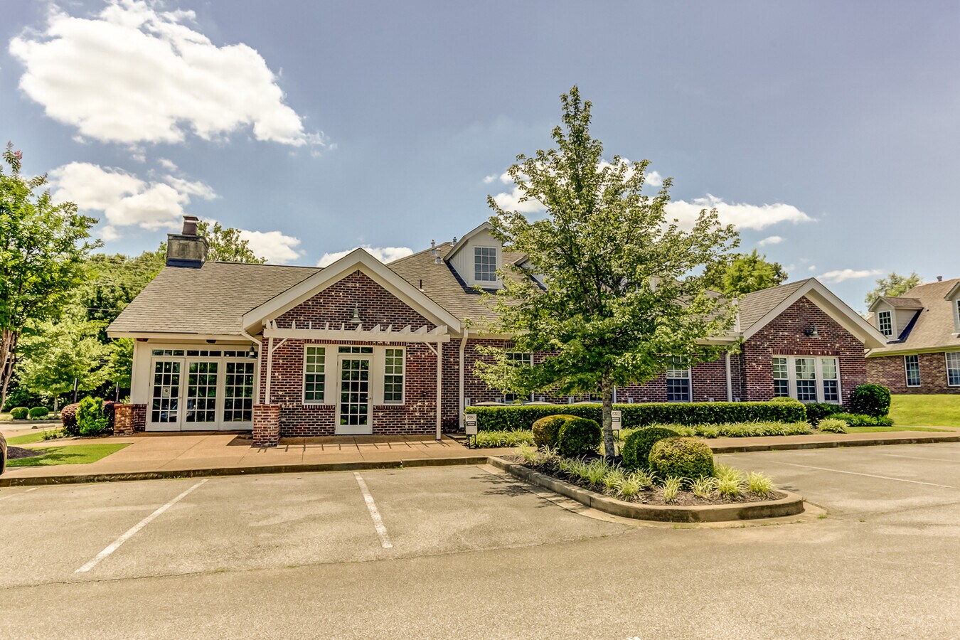 9880 Goodman Rd, Olive Branch, MS 38654