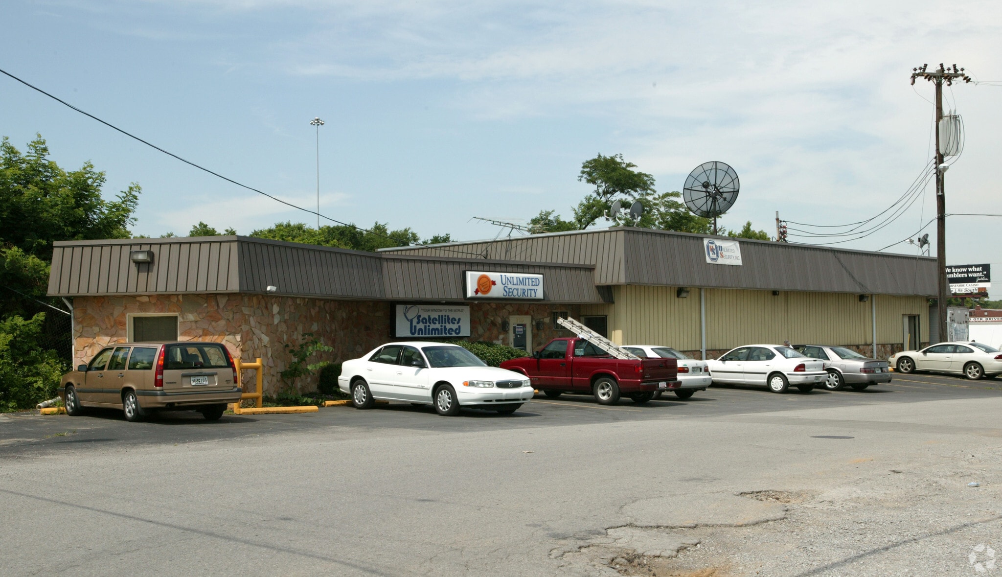 715 Poplar Ave, Nashville, TN for lease Primary Photo- Image 1 of 3