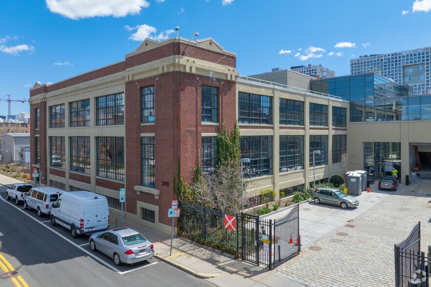 270 Albany St, Cambridge, MA for lease - Building Photo - Image 1 of 5