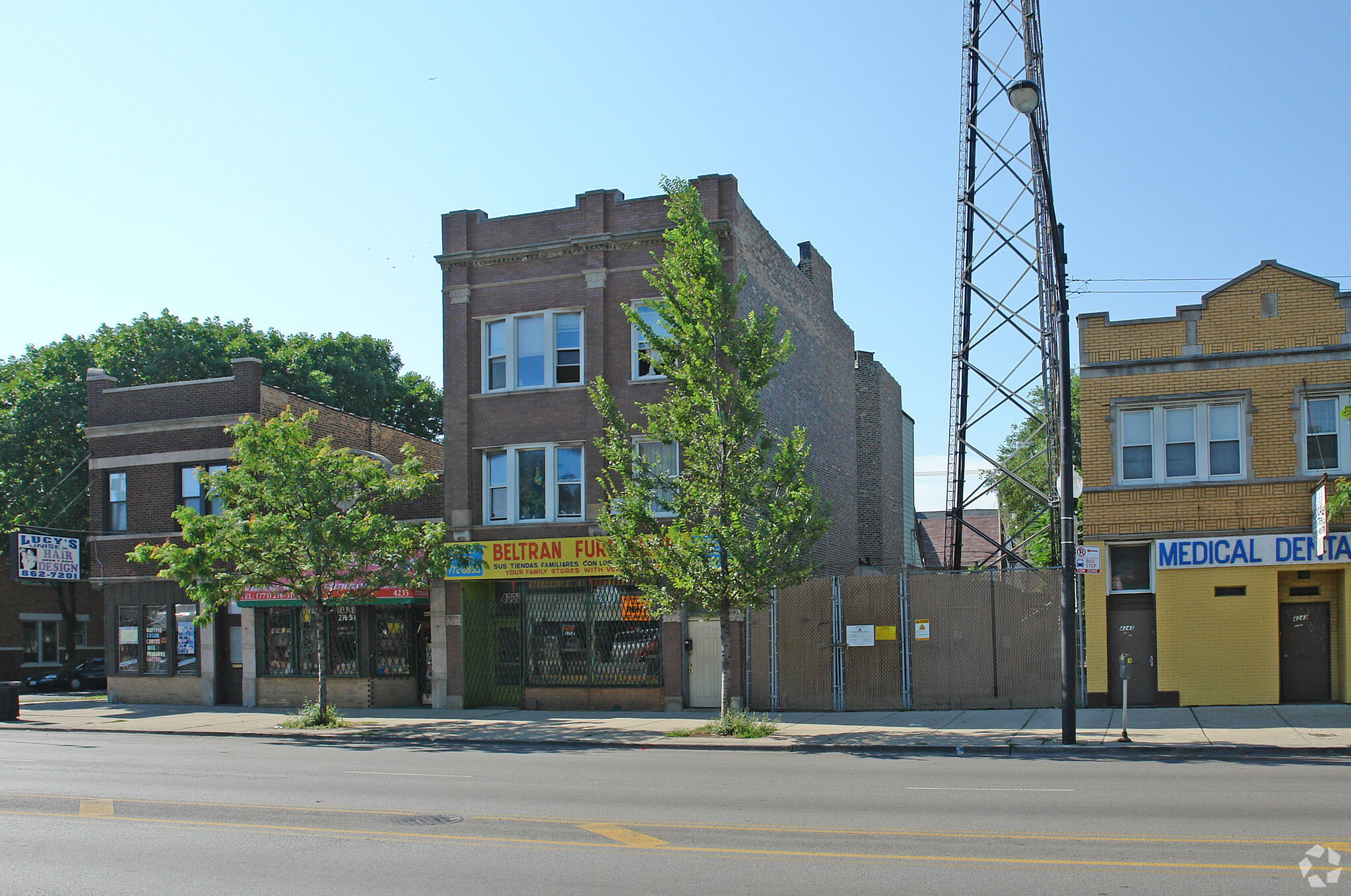 4237 W Fullerton Ave, Chicago, IL for lease Primary Photo- Image 1 of 3