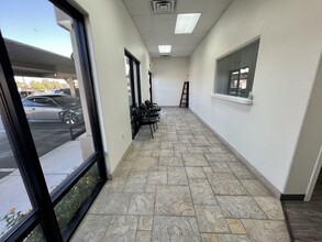 305 N Pecos Rd, Henderson, NV for lease Building Photo- Image 2 of 8