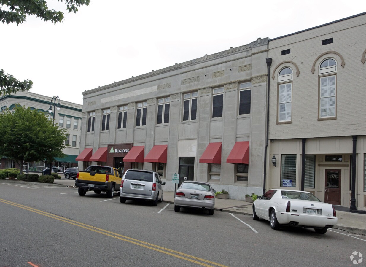 118 N Liberty St, Jackson, TN 38301