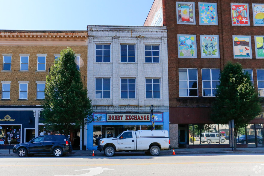 815 4th Ave, Huntington, WV for sale - Primary Photo - Image 1 of 1