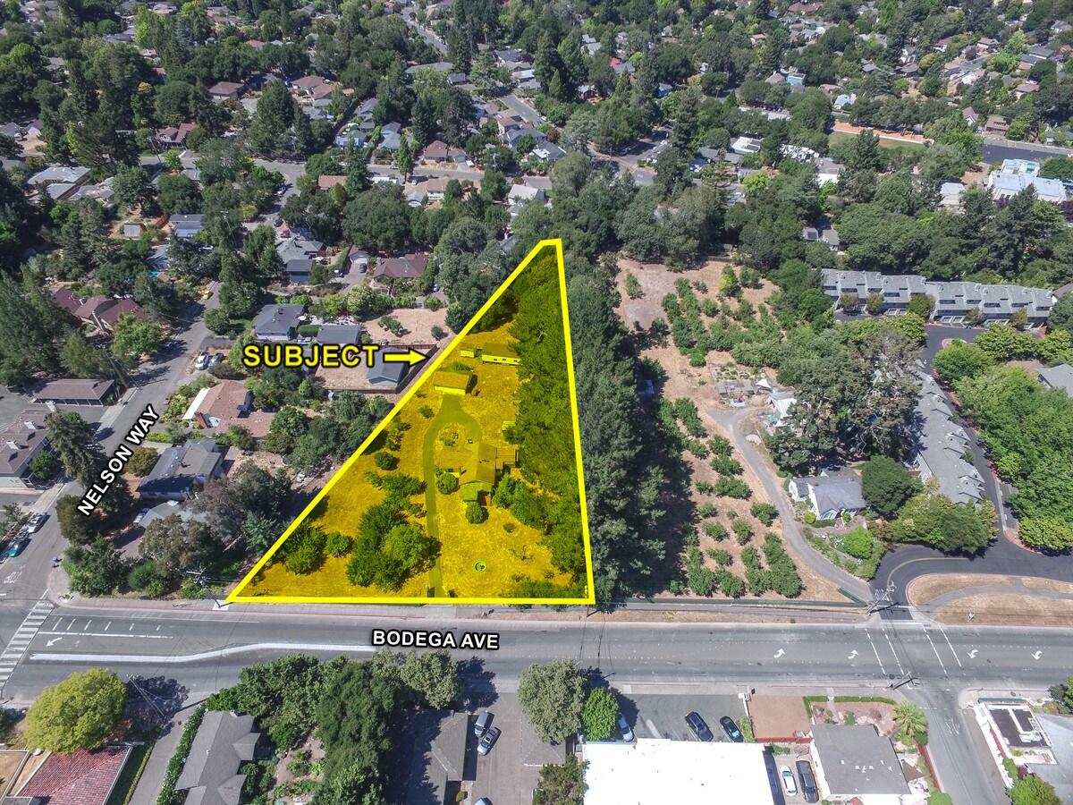 7760 Bodega Ave, Sebastopol, CA 95472